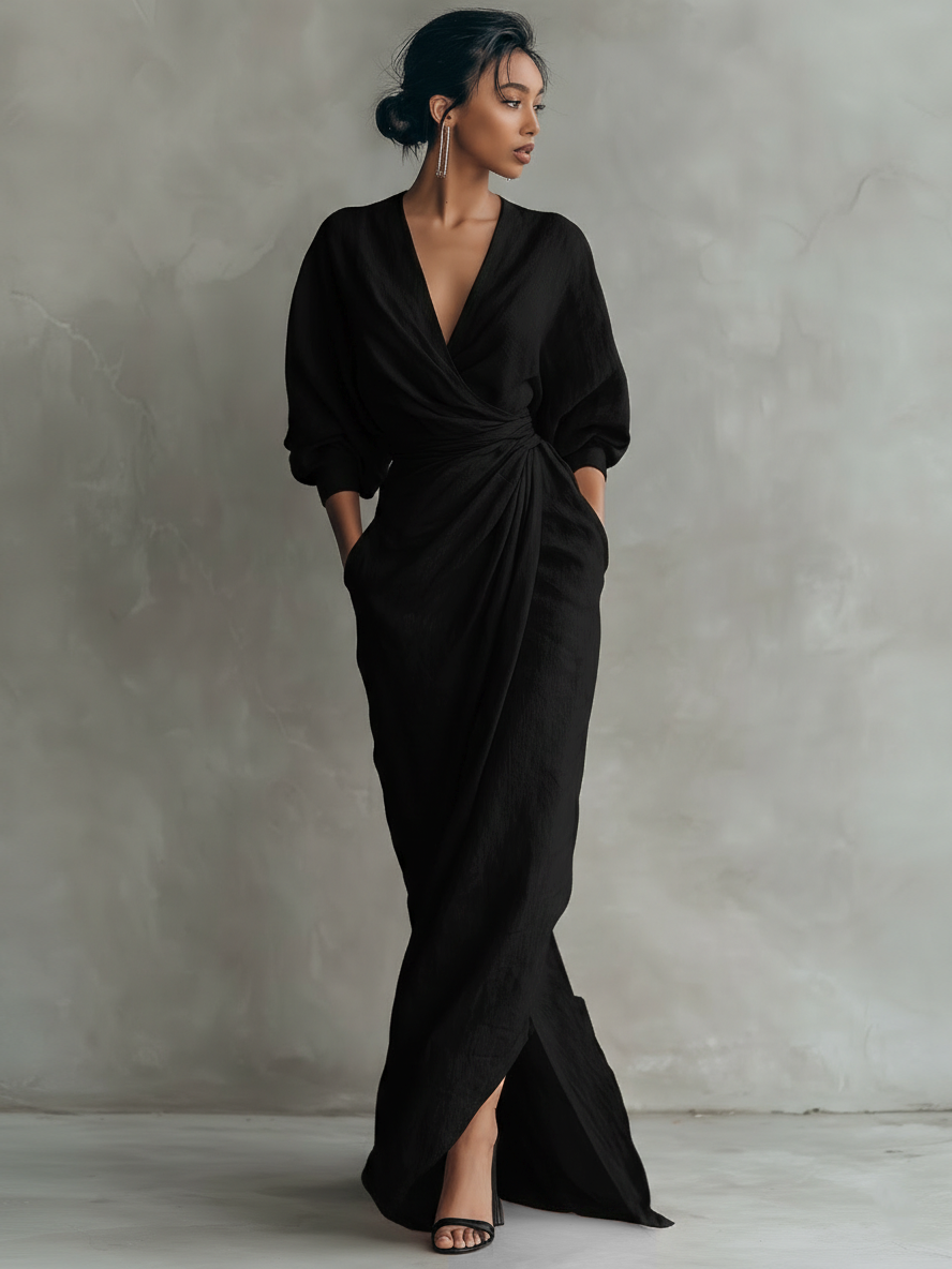 Robe longue rose minimaliste en mélange de lin avec col en V pour femme.