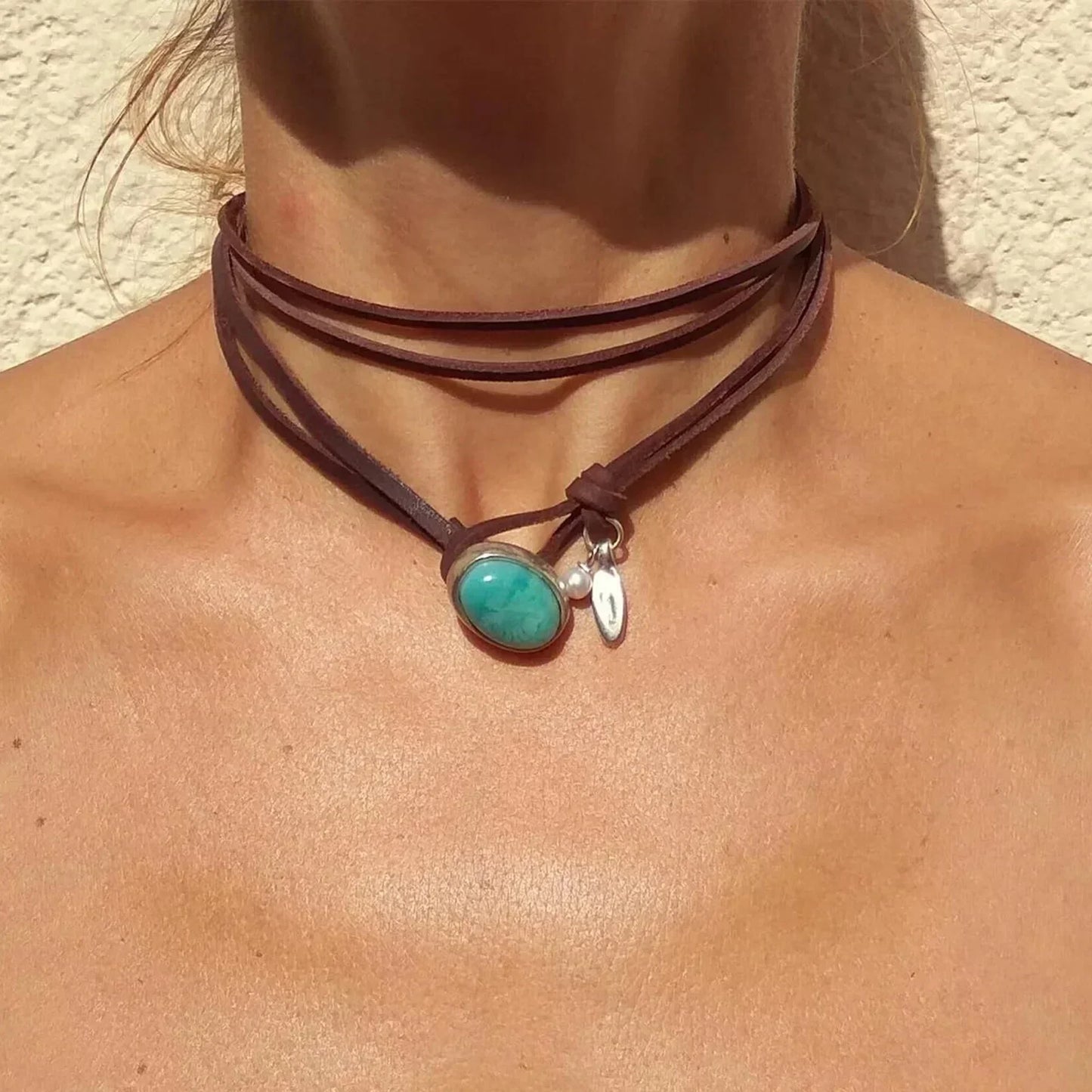 Agnese™ – Ras-de-cou en cuir à turquoise