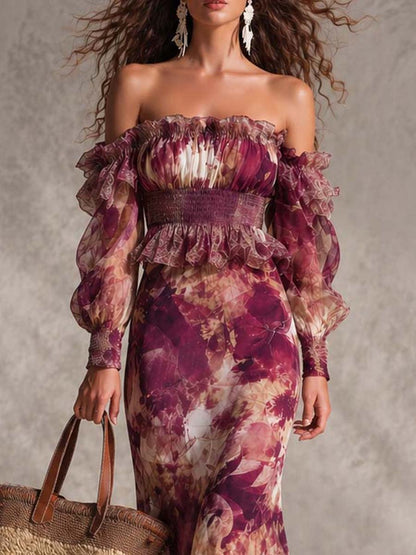 Robe longue rose en mousseline à fleurs, épaules dénudées