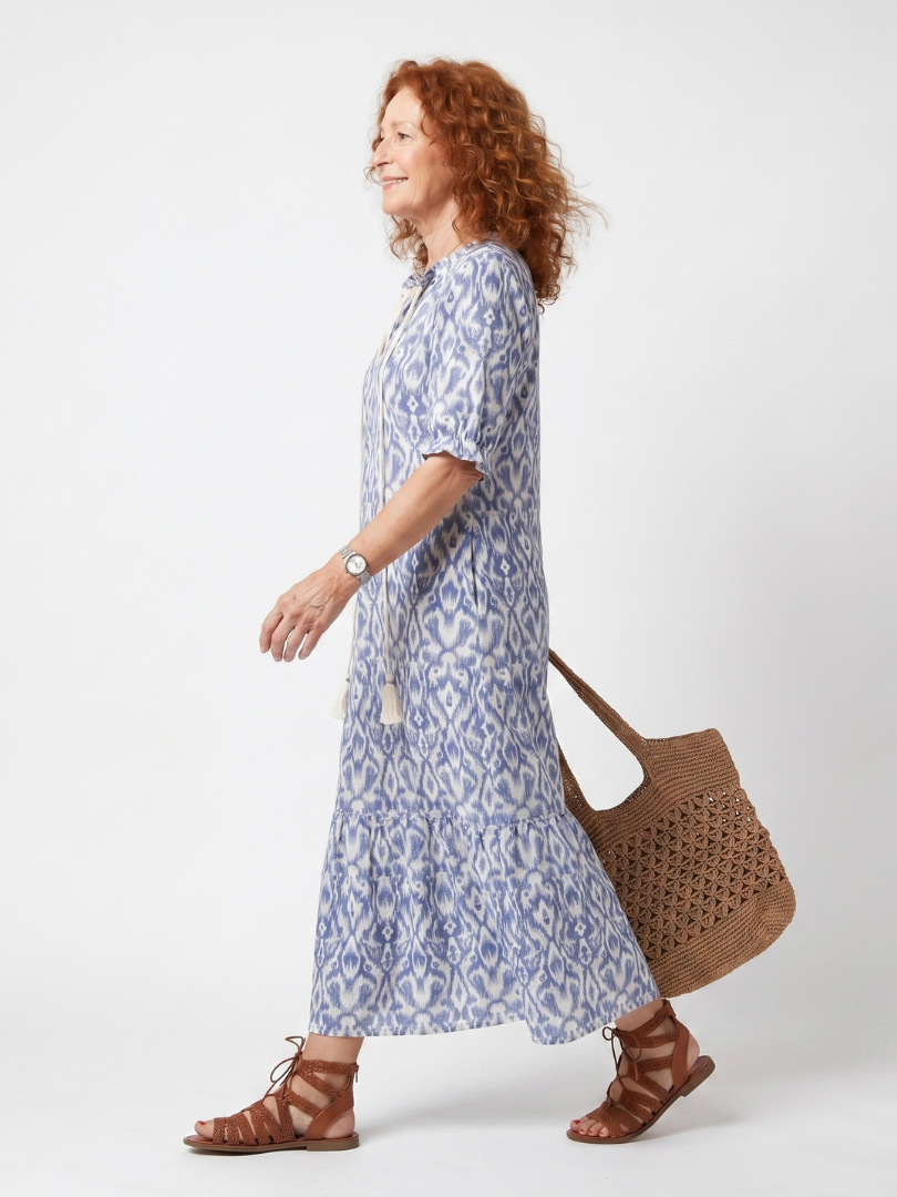 Ottoline | Robe midi imprimée à encolure à pompons