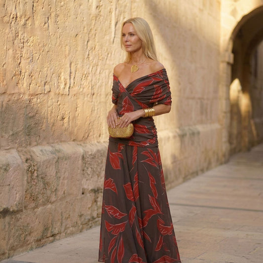 Poppy - Robe Élégante à Motifs de Feuilles