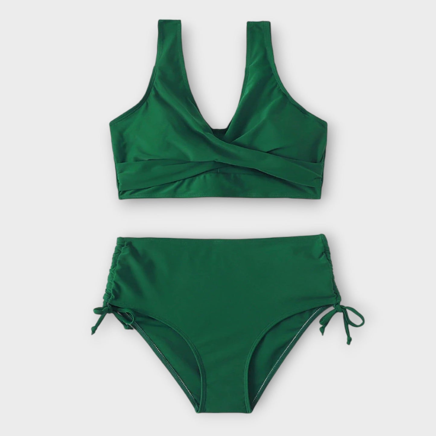 Irena | Bikini deux pièces élégant qui met la silhouette en valeur