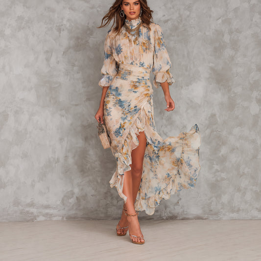 Robe longue beige en mousseline à imprimé floral façon peinture à l’huile, col montant