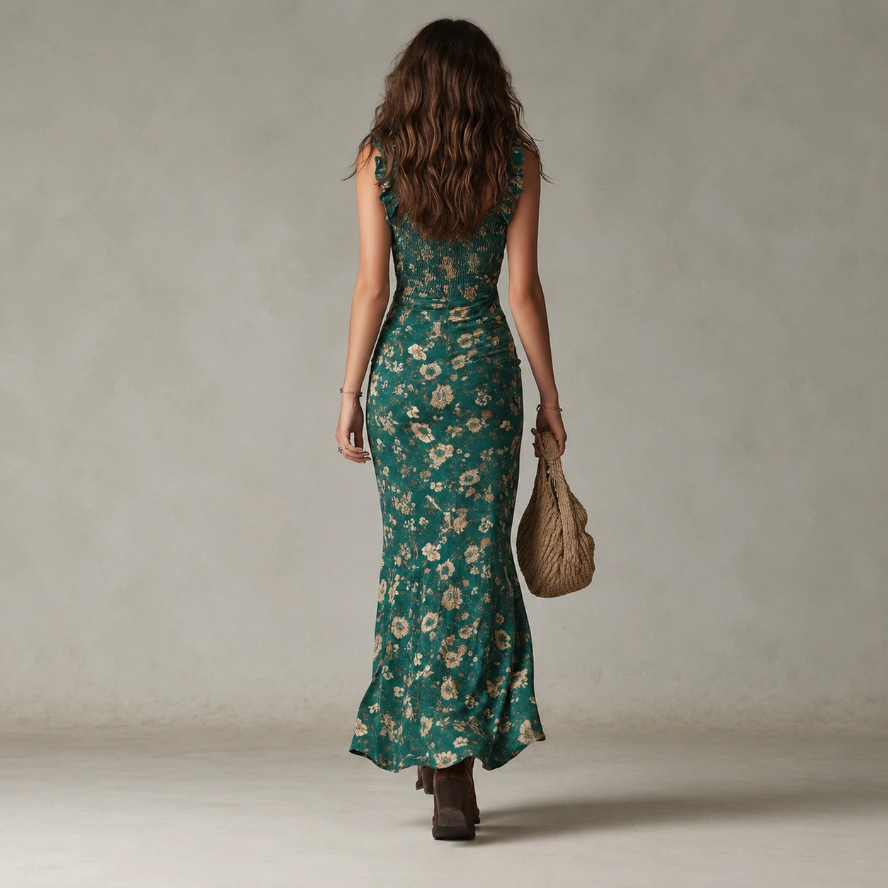 Robe longue bohème imprimée verte à manches à volants