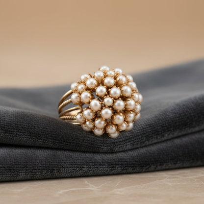Bague en or à perle incrustée classique