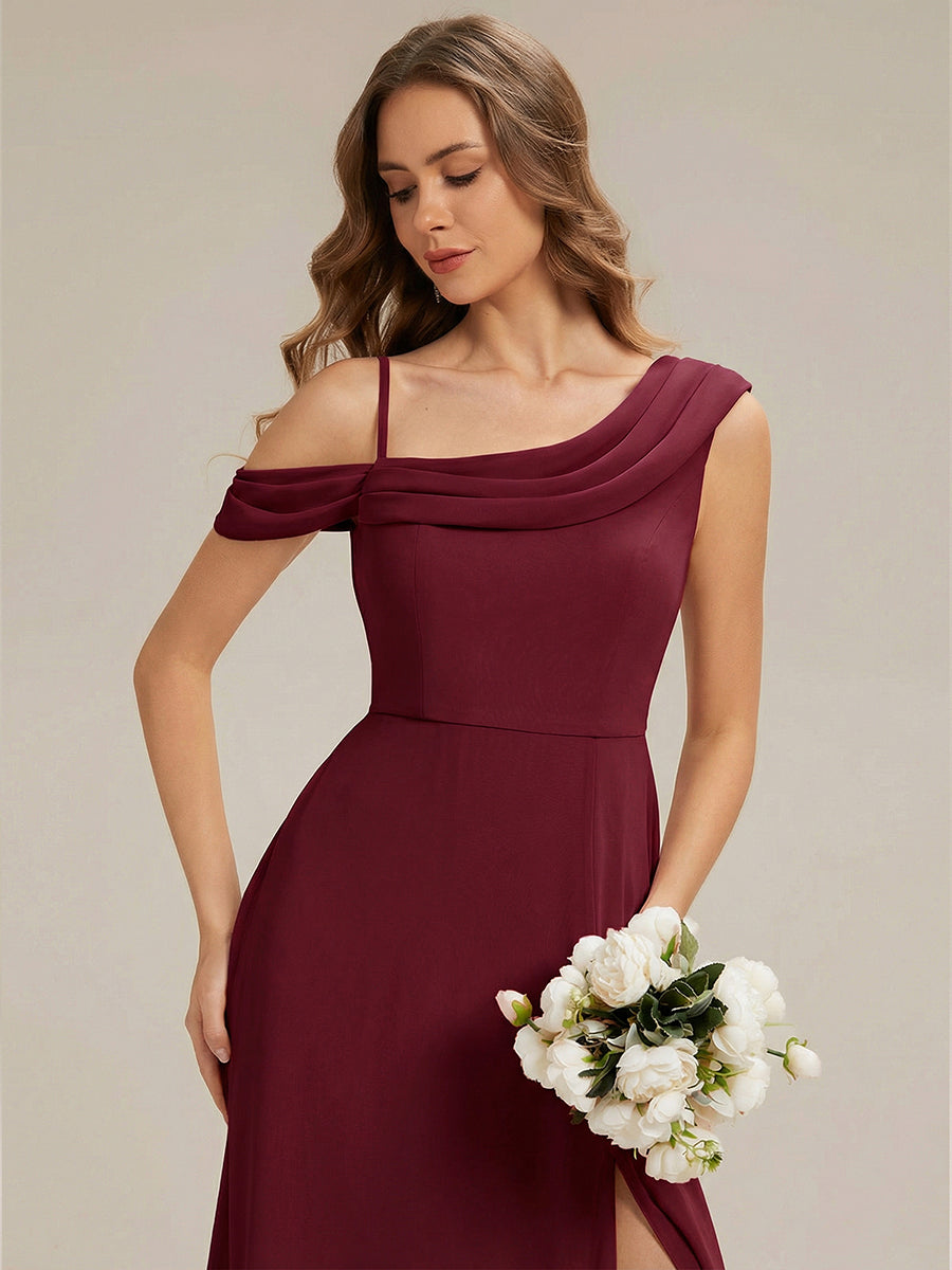ELIANA™ | Robe longue asymétrique à une épaule, coupe trapèze et détails plissés