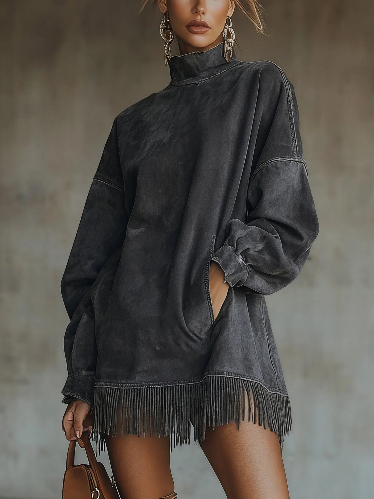 Gabriela | Robe en suède à col montant et franges