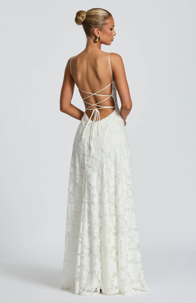 SOFIA | Robe longue élégante en dentelle