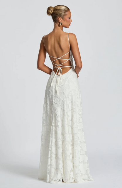 SOFIA | Robe longue élégante en dentelle