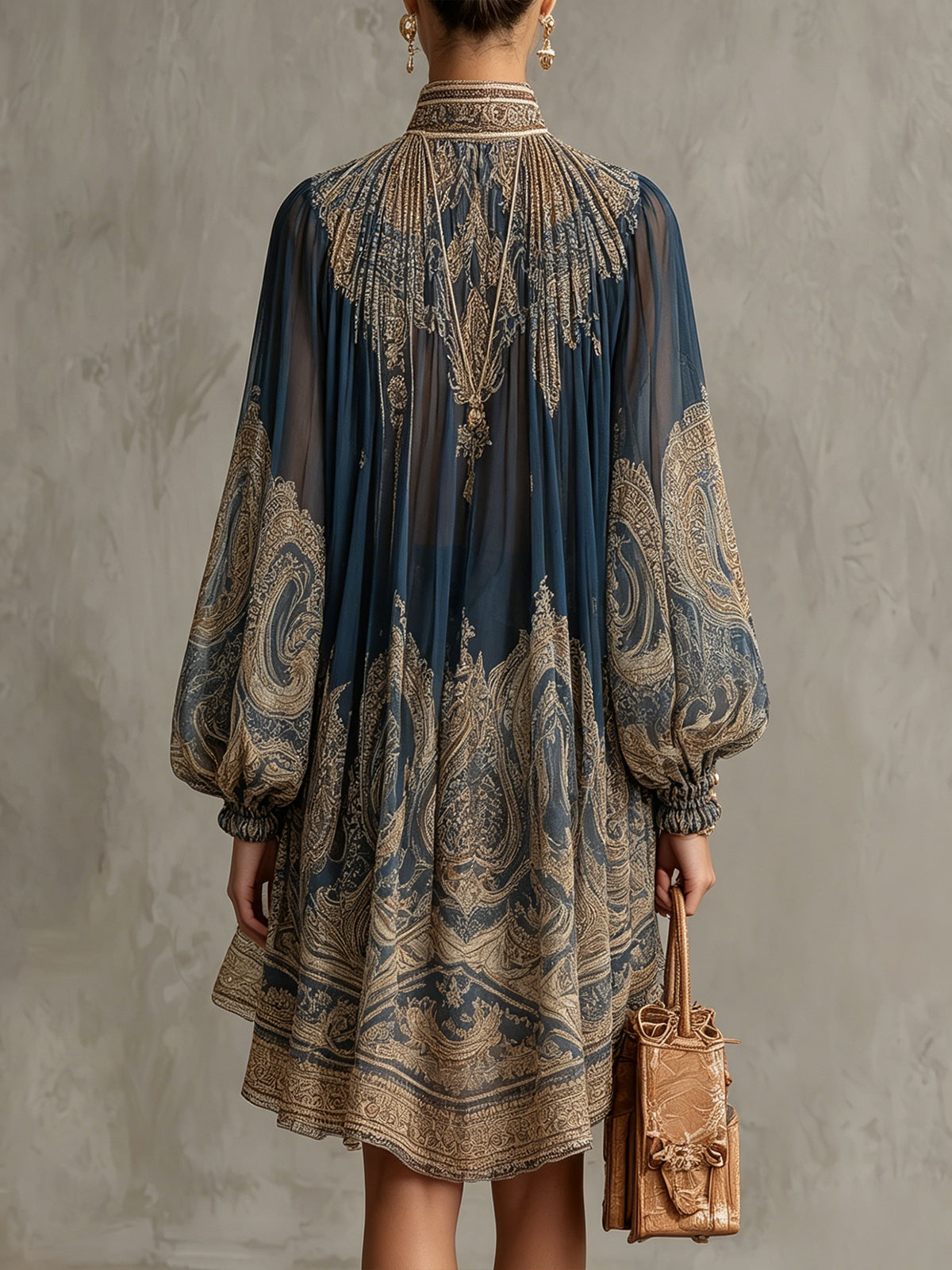 Marianna | Mini-robe en mousseline bleu marine à imprimé baroque doré
