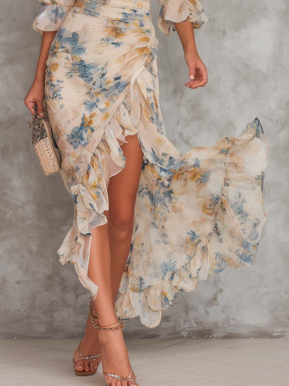 Robe longue beige en mousseline à imprimé floral façon peinture à l’huile, col montant