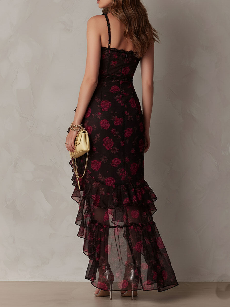 Robe fleurie chic noir et rouge, fronces et ourlet à volants