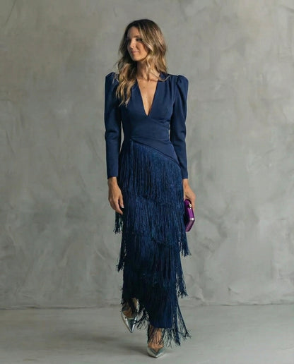 Alessia - Élégante robe midi avec manches à franges.
