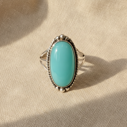 Noemi™ – Bague turquoise à anneau tressé